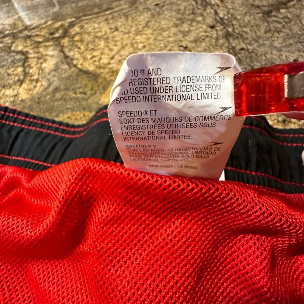 Speedo Men's XXL red Swim‎ Trunk Shorts Mesh Lined Pockets Casual